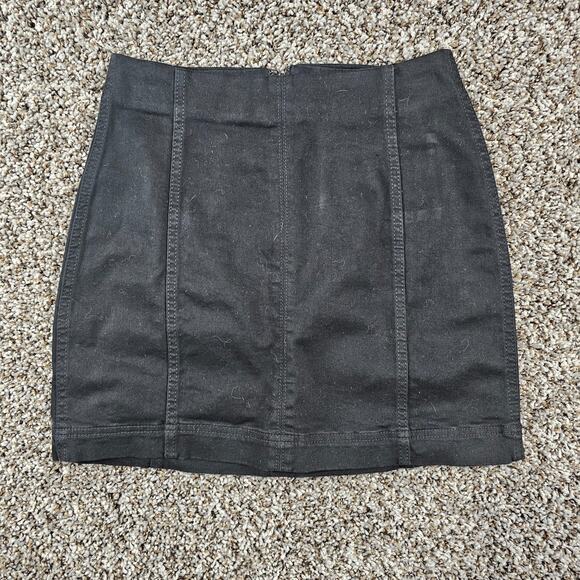 wild fable Dresses & Skirts - Wild Fable Womens Sz 4 Mini Skirt Black Denim Zip Up Back